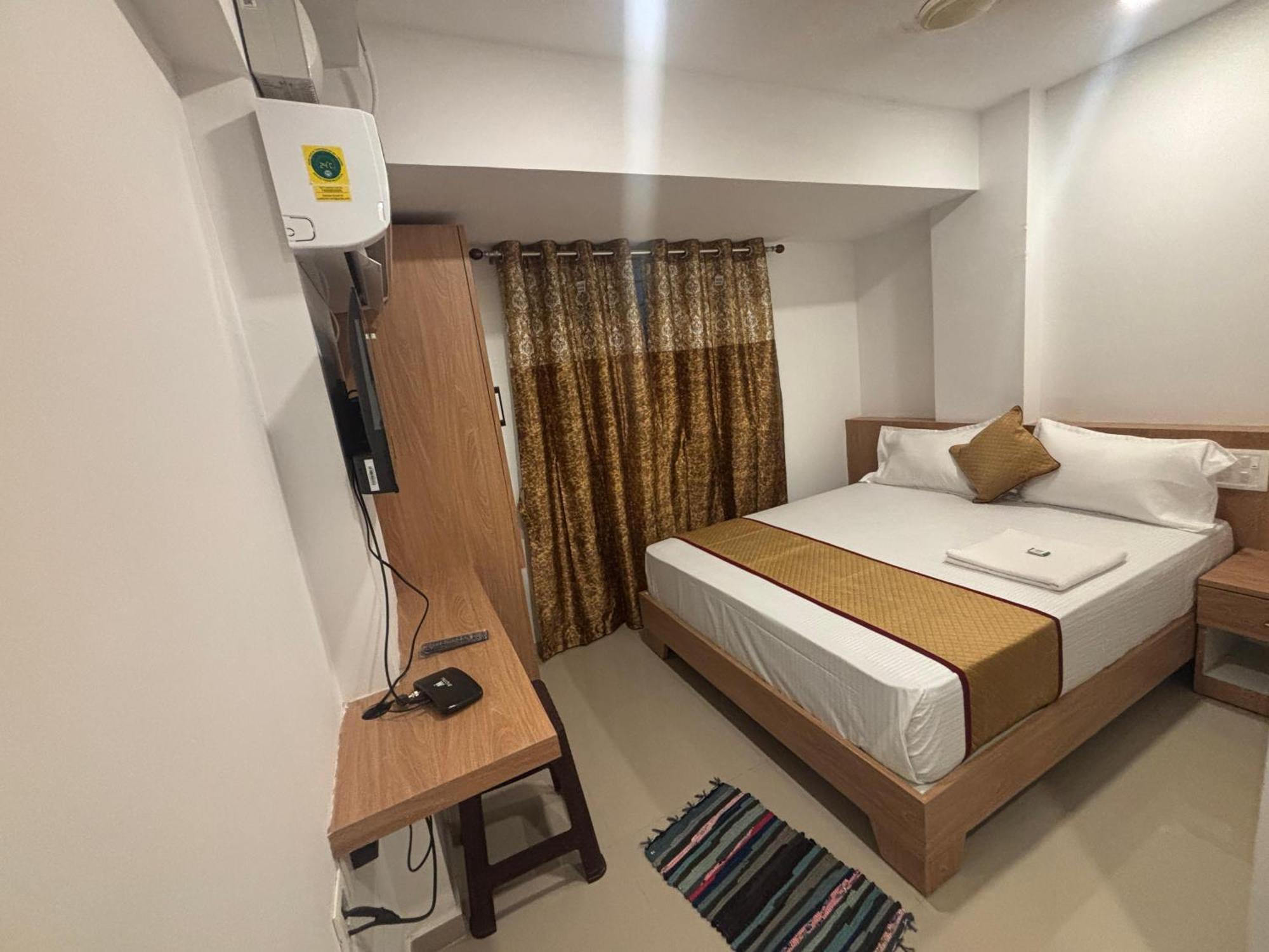 Classic Comfort Lodge Mangalore Esterno foto