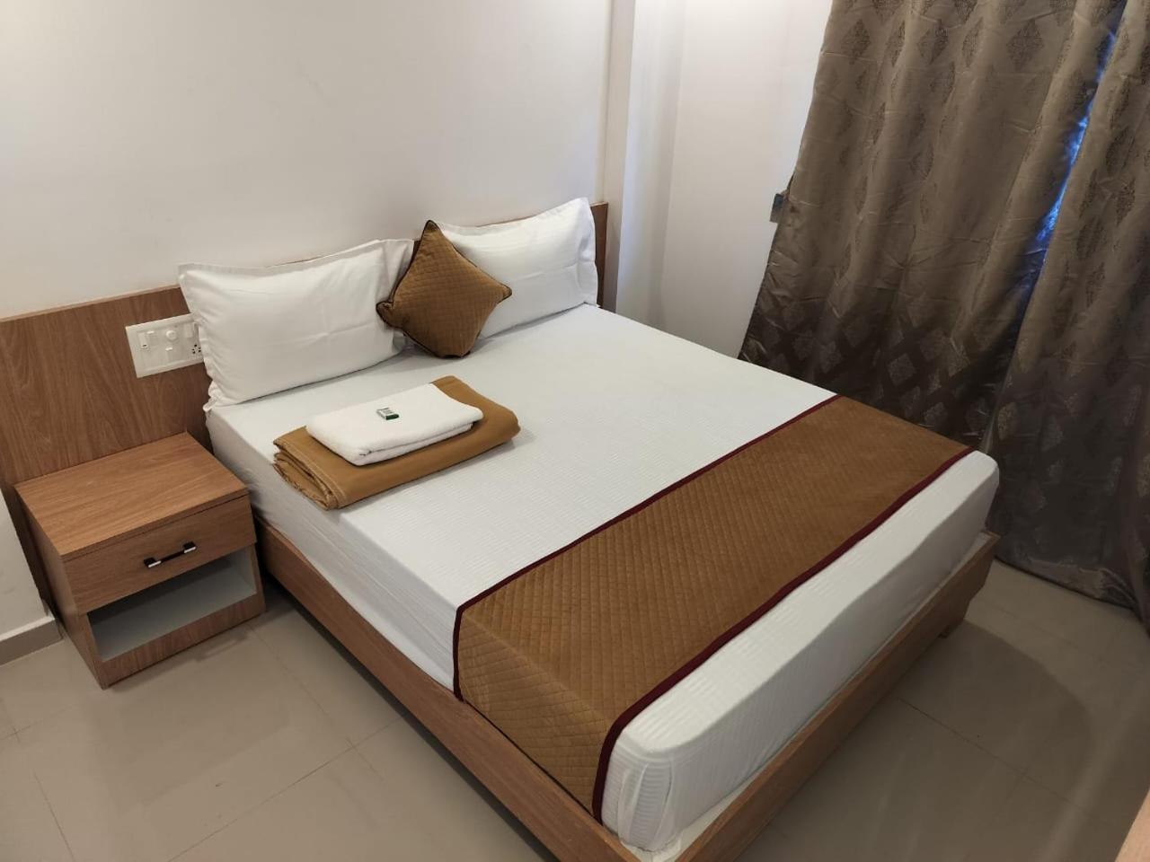 Classic Comfort Lodge Mangalore Esterno foto